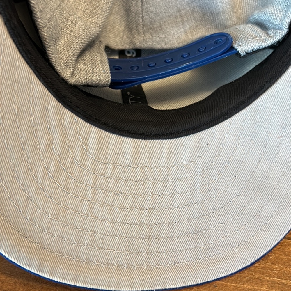 Superman hat - Picture 4 of 4